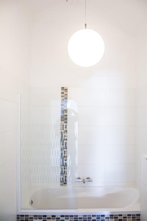 Entre Deux Pays Apartments Spa Bilik gambar